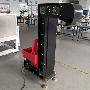 輸送機 